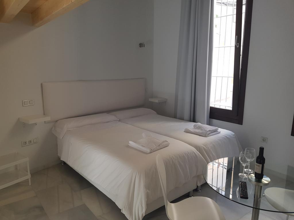 Malaga City Breaks Ngoại thất bức ảnh